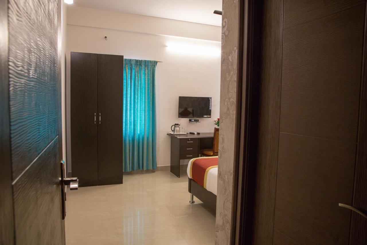 Oyo 8737 King Suites บังกาลอร์ ภายนอก รูปภาพ